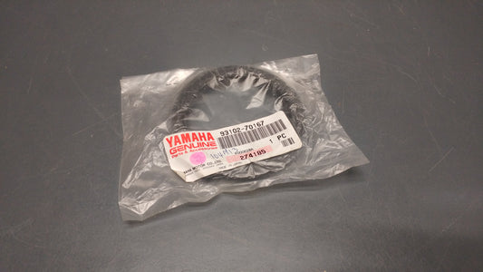 Yamaha genuine new xj900 1100 xvs1100 xvz1200 1300 oil seal pn 93102-70167