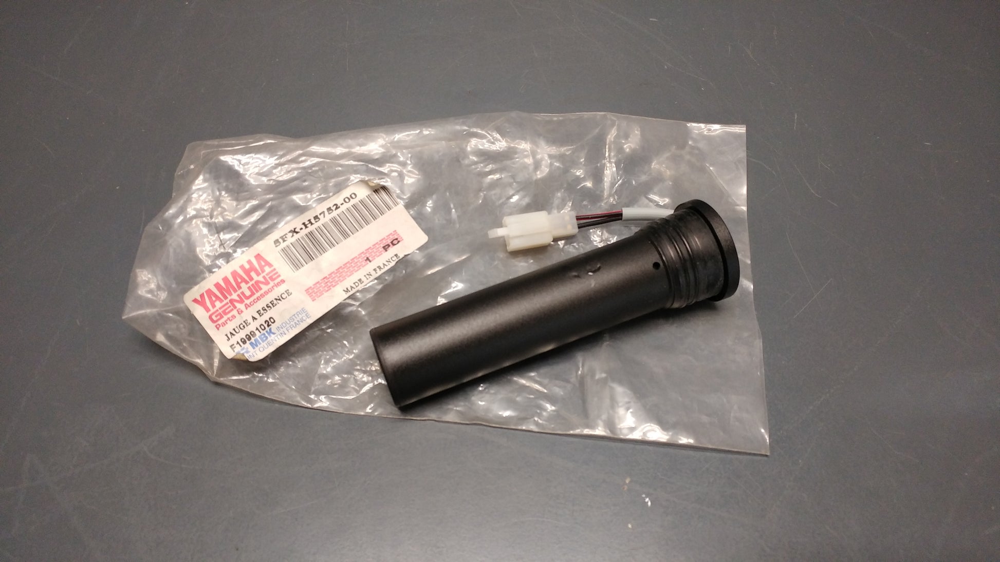 Yamaha genuine new cw50 1999-2009 fuel level sensor sender pn 5fx-h5752-00