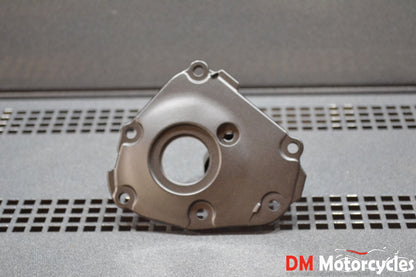 Yamaha genuine new yzf r1 2004 - 2008 oil pump cover pn 5vy-15416-00