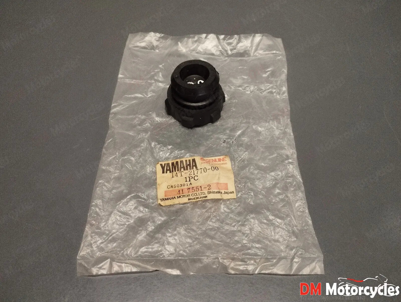 Yamaha genuine nos ca ce 50 riva trz 125 250 oil tank cap 14t-21770-00