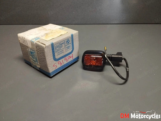 Piaggio genuine new gilera dna 50 125 180 right front turn signal pn 581804