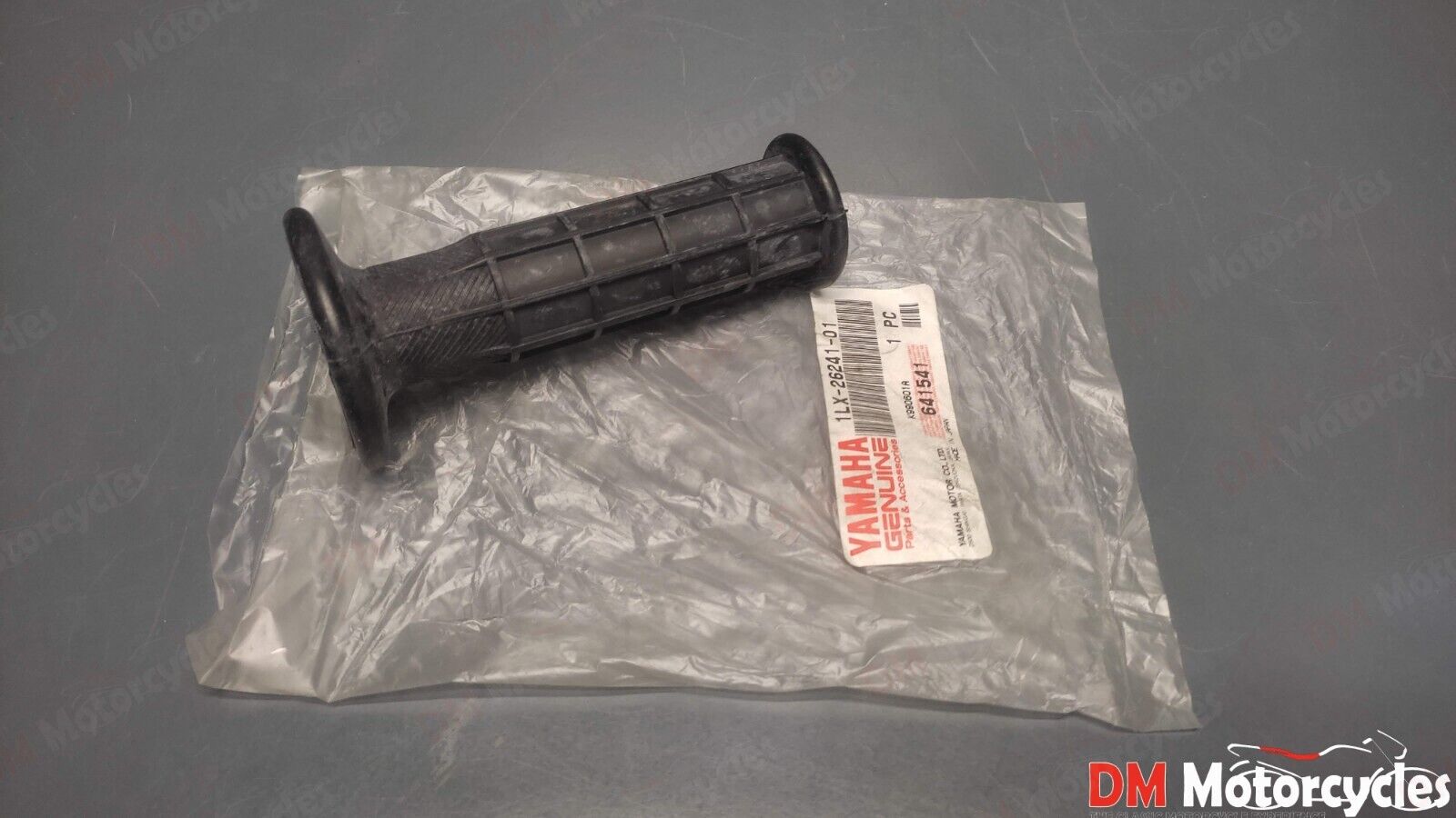 Yamaha genuine yz it 125 175 250 490 tt350 xt550 81 86 lh grip pn 1lx-26241-01