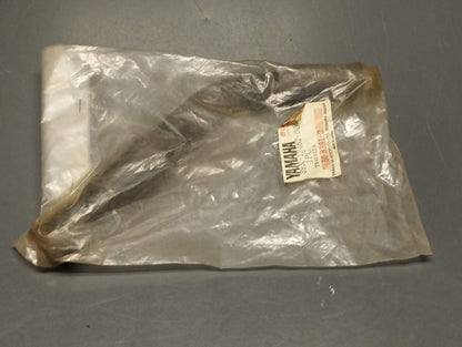 Yamaha genuine nos yz 250 84-85 radiator hose pipe 2 pn 39x-12482-00