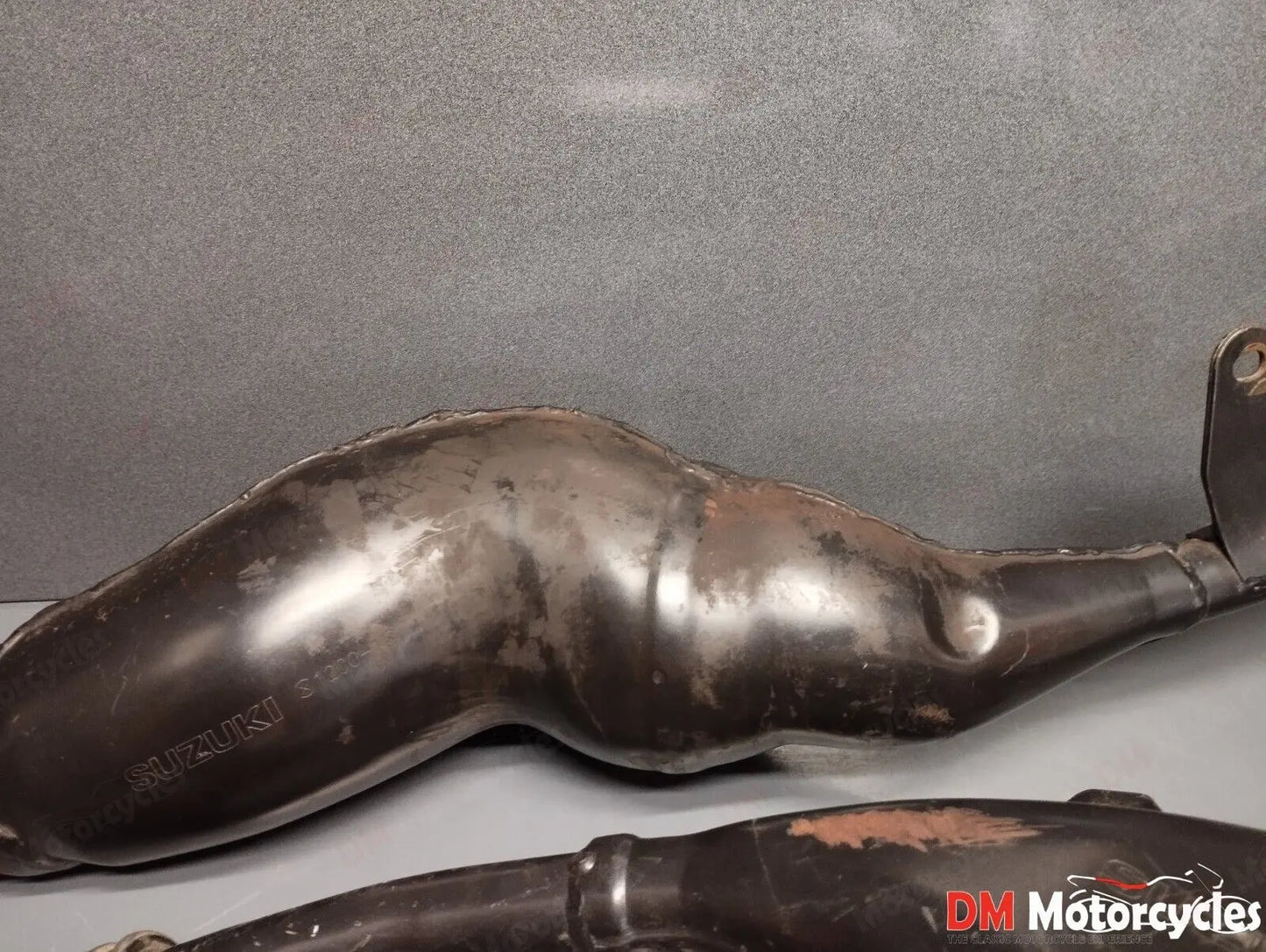 Suzuki genuine used RGV250 RGV VJ21 Japanese import exhaust muffler Complete