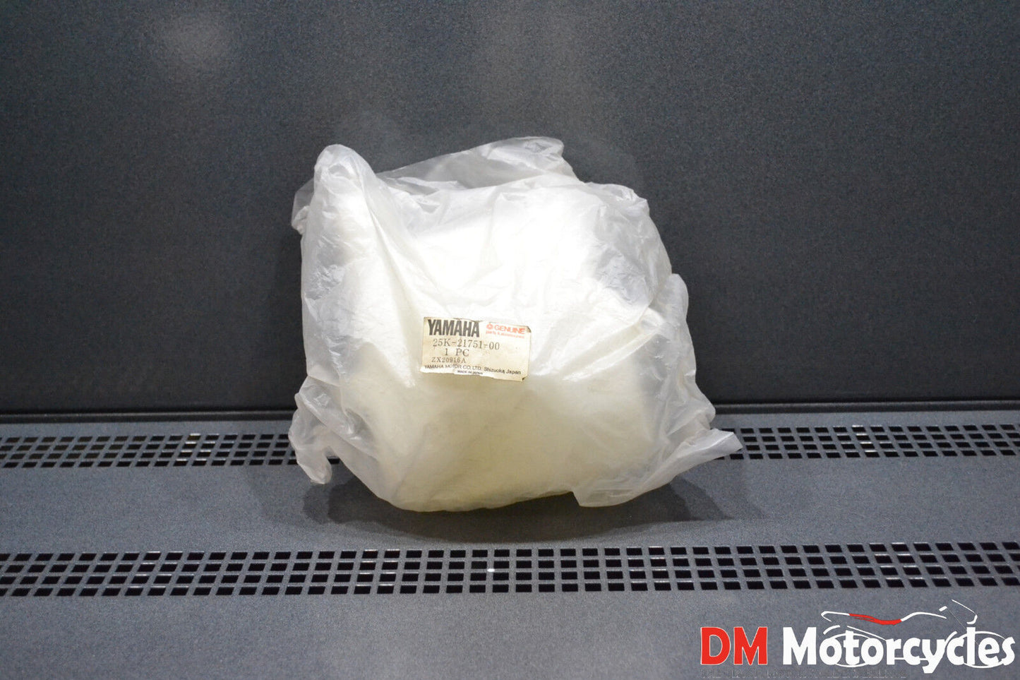 Yamaha genuine nos passol 2 oil tank pn 25k-21751-00