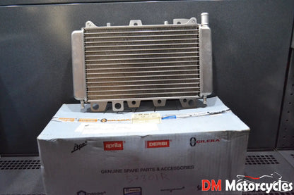 Piaggio genuine new beverly x9 gilera runner vxr fxr radiator pn 57301r