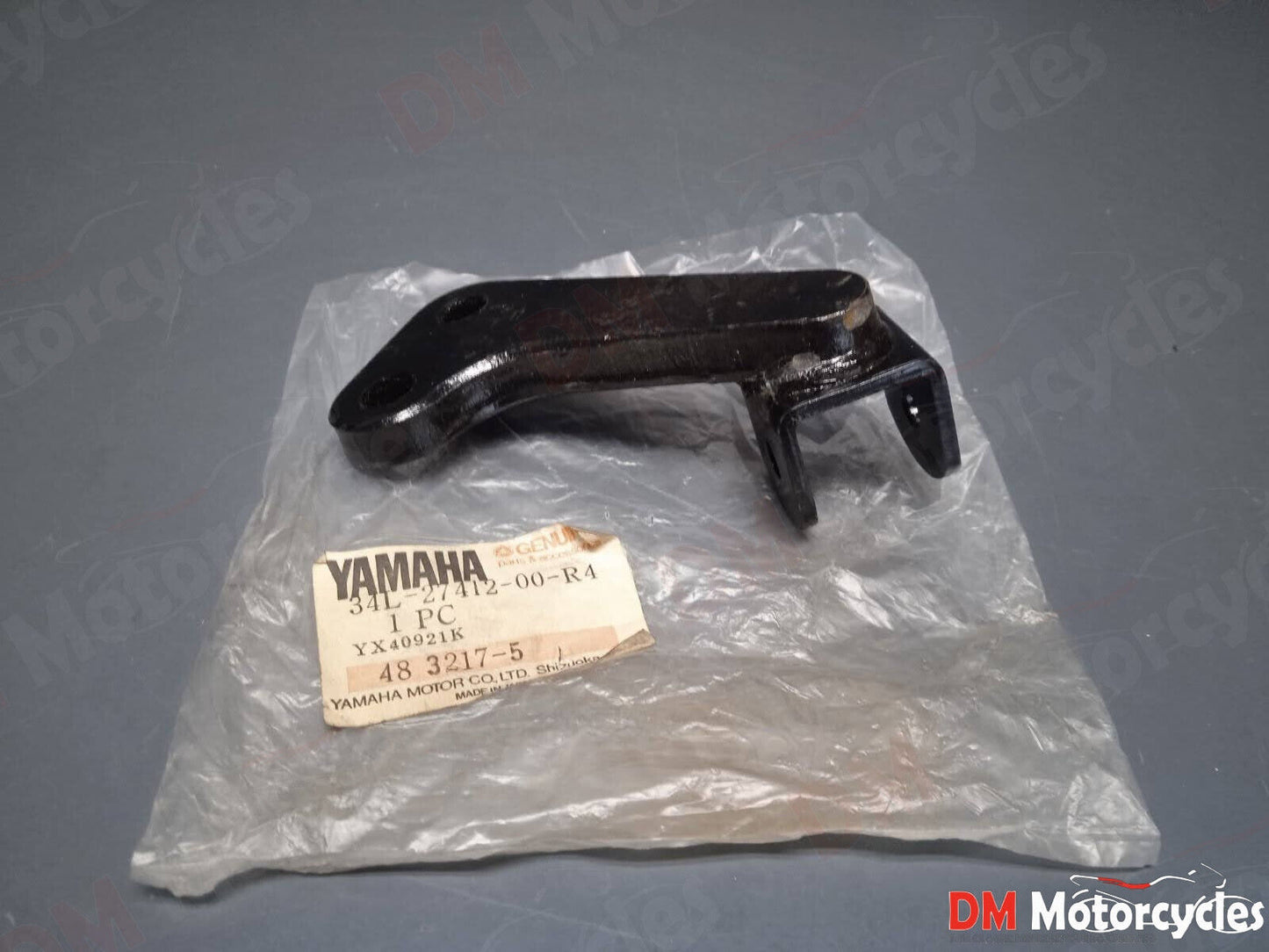 Yamaha genuine nos xt 600 footrest bracket pn 34l-27412-00-r4