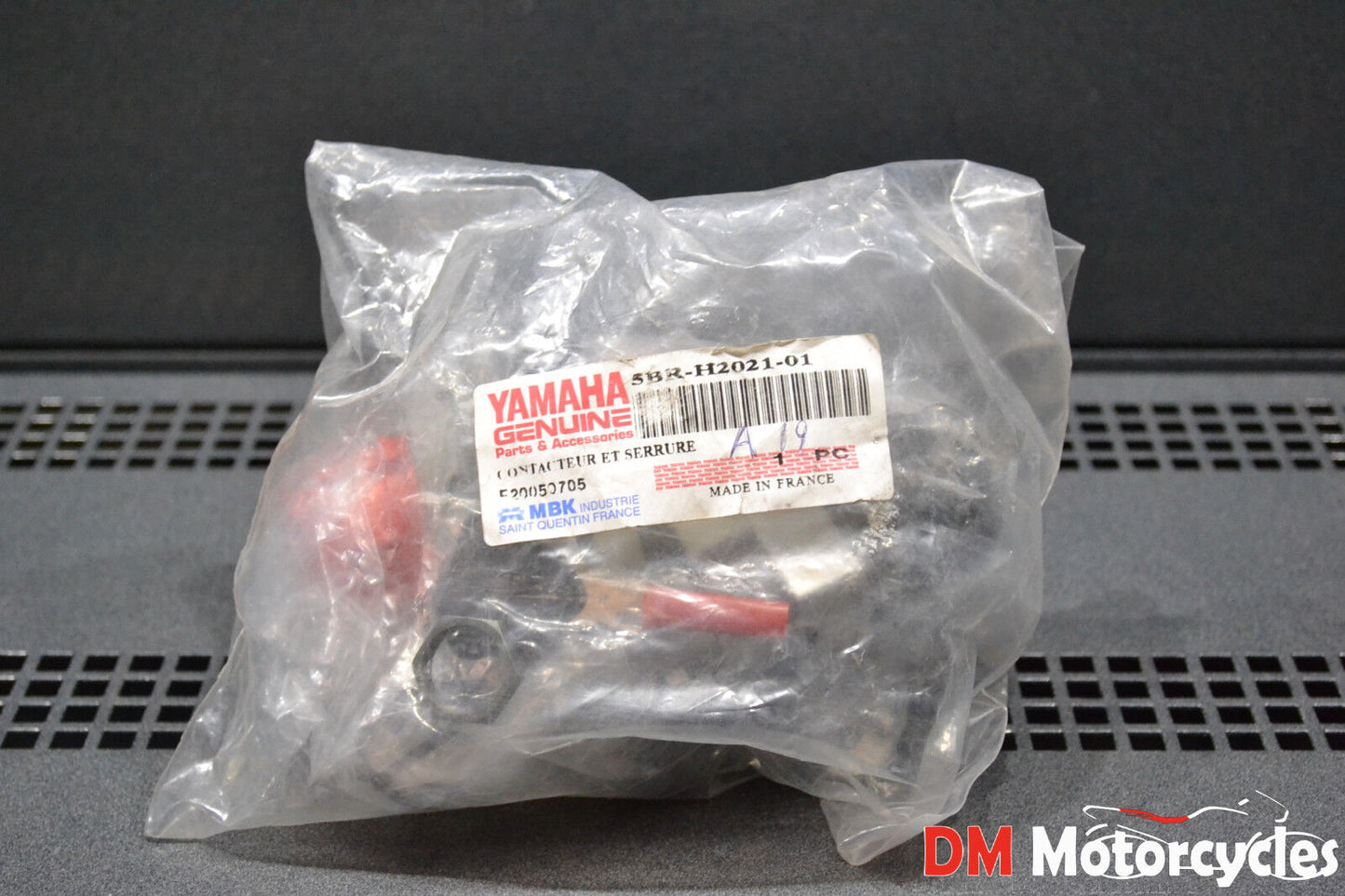 Yamaha genuine new yq50 aerox 50 main lock assy pn 5br-h2021-01