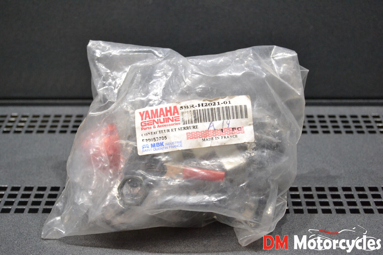 Yamaha genuine new yq50 aerox 50 main lock assy pn 5br-h2021-01