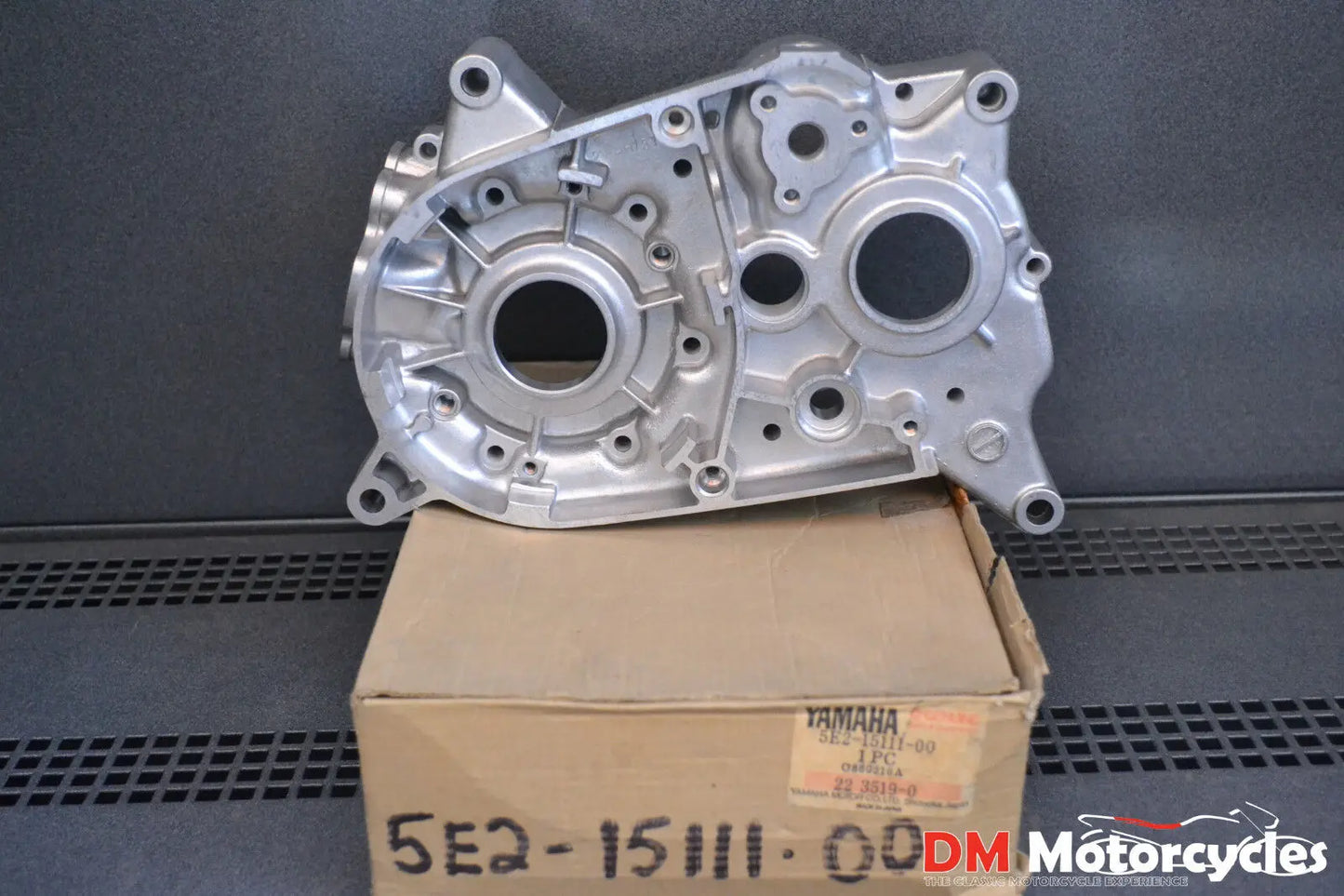 Yamaha genuine new dx100 yl2cm crankcase pn 5e2-15111-00