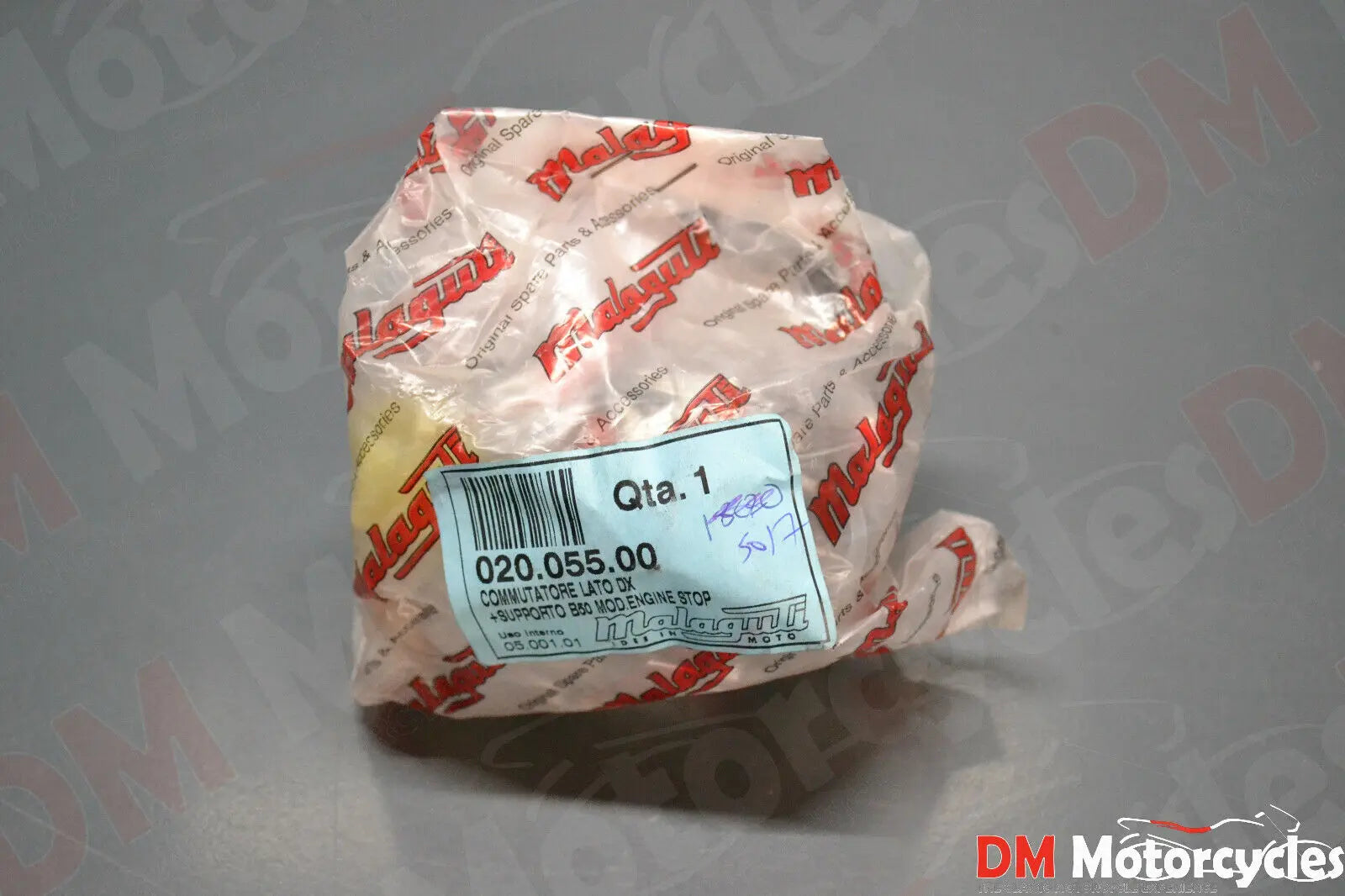 Malaguti Genuine new madison 125 150 right switch gear pn 02005500
