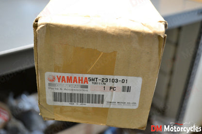 Yamaha genuine new YZF R6 2001 front right fork assy pn 5mt-23103-01