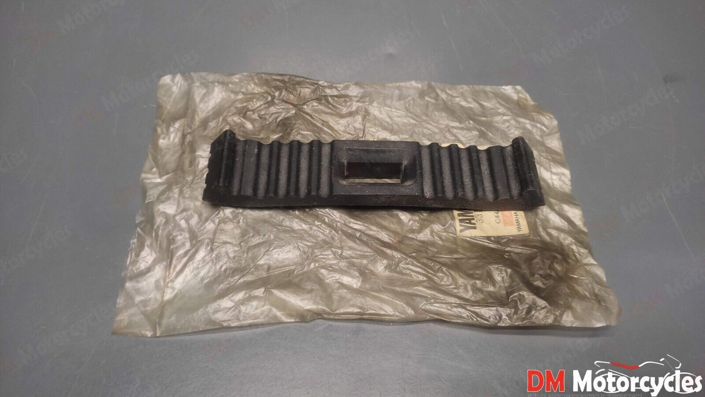 Yamaha genuine nos xj600 xj 600 fuel tank damper pn 33m-24182-00