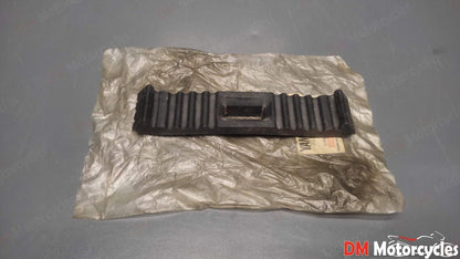 Yamaha genuine nos xj600 xj 600 fuel tank damper pn 33m-24182-00