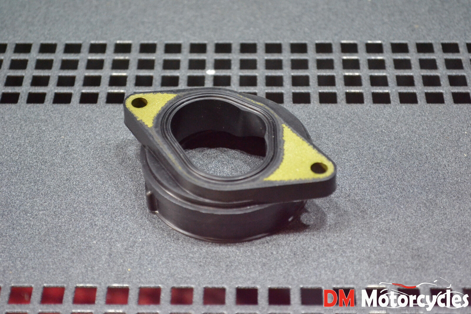 Yamaha genuine new tdm 900 carburetor joint 1 pn 5ps-13586-00