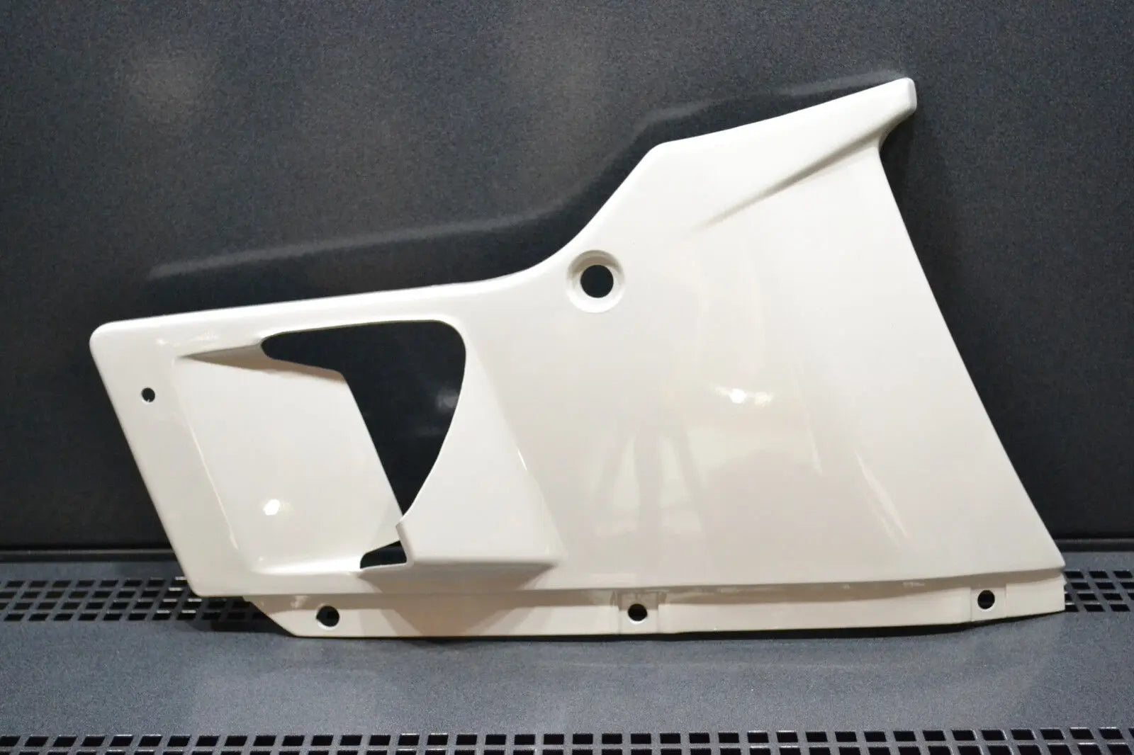 Yamaha genuine new fz750p fz 750 1FN police left side cover pn 4as-2835u-00-y5