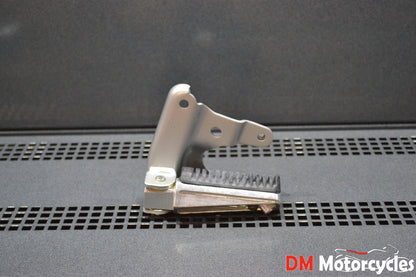 Yamaha genuine new xp500 tmax 500 2001 - 2006 rear foot peg pn 5gj-27430-00