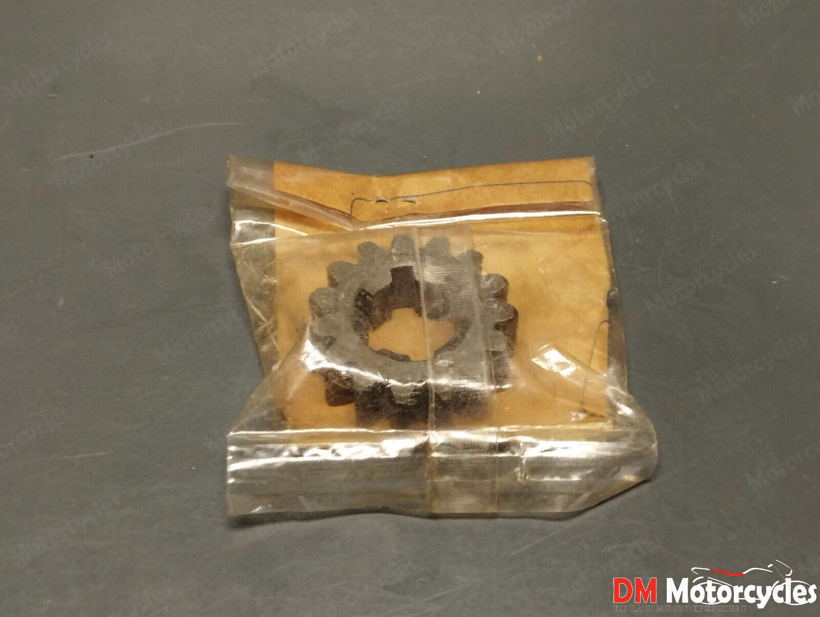 Yamaha genuine nos dt 125 mx 125 175 rt 180 gear 2nd pinion (15t) pn 4j3-17121-00