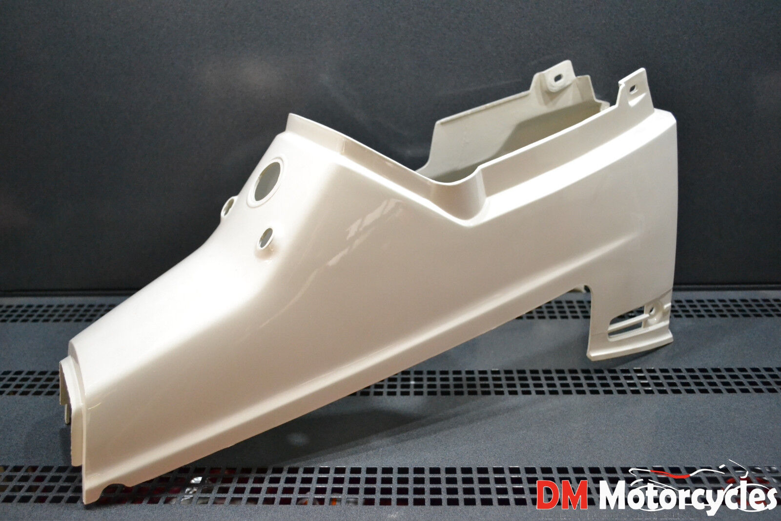 Yamaha genuine nos passol 2 tail cover pn 25k-21721-00-36