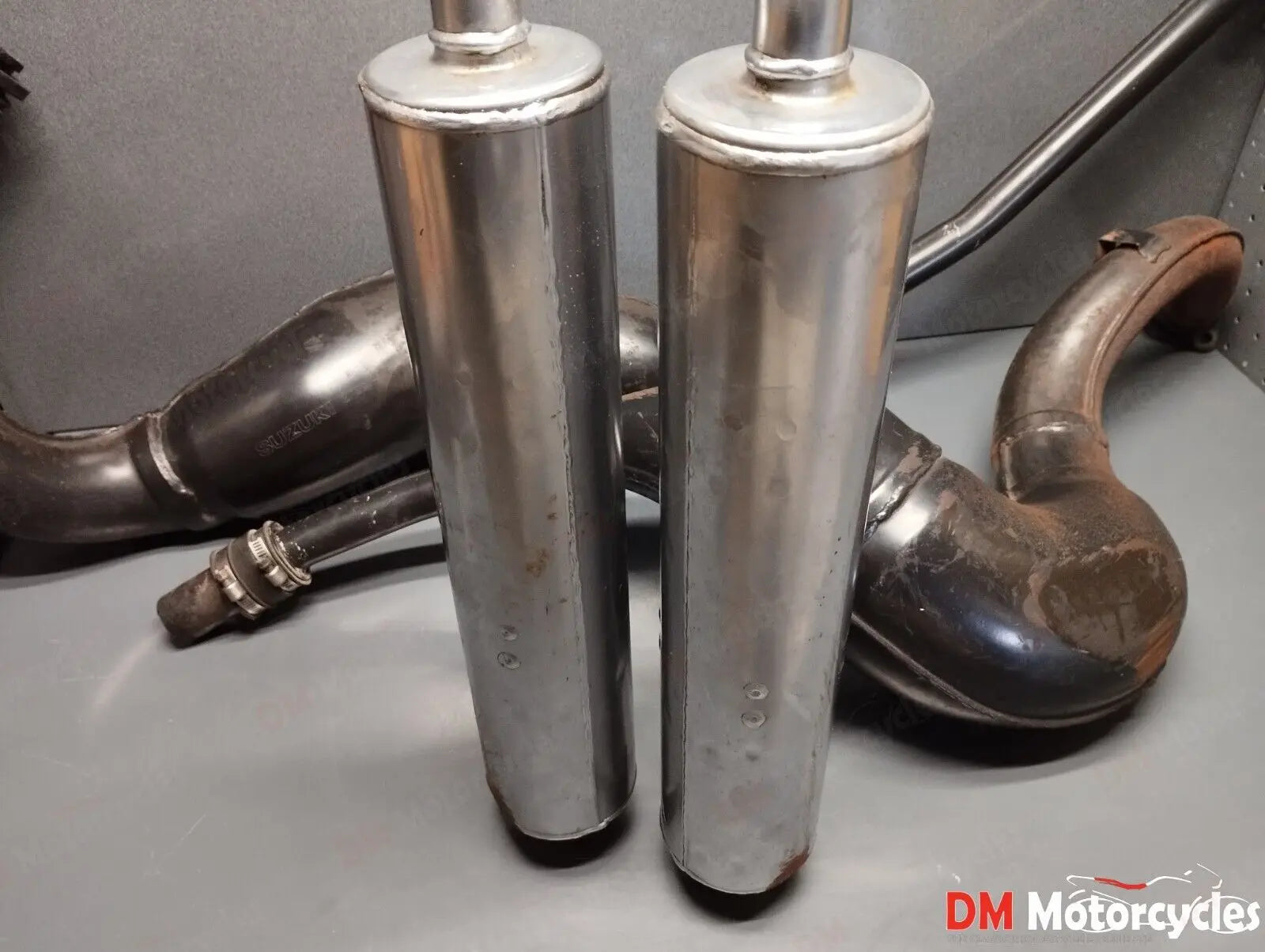 Suzuki genuine used RGV250 RGV VJ21 Japanese import exhaust muffler Complete