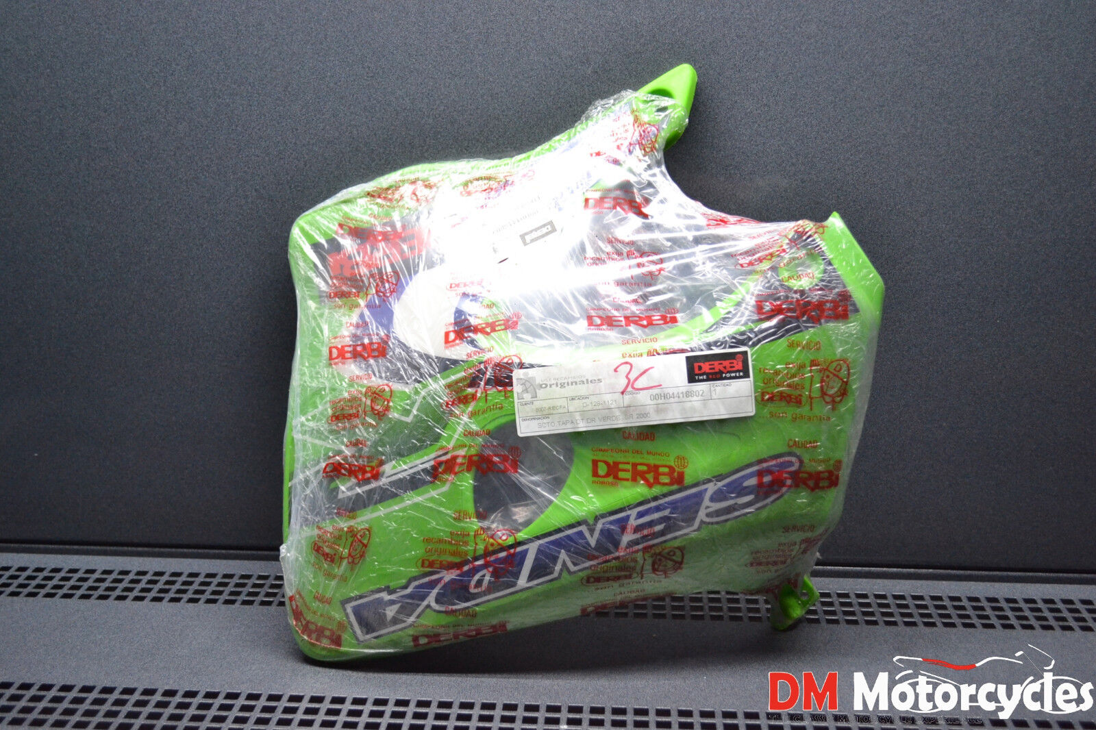 Derbi genuine new senda rh front side cover pn 00h04418802