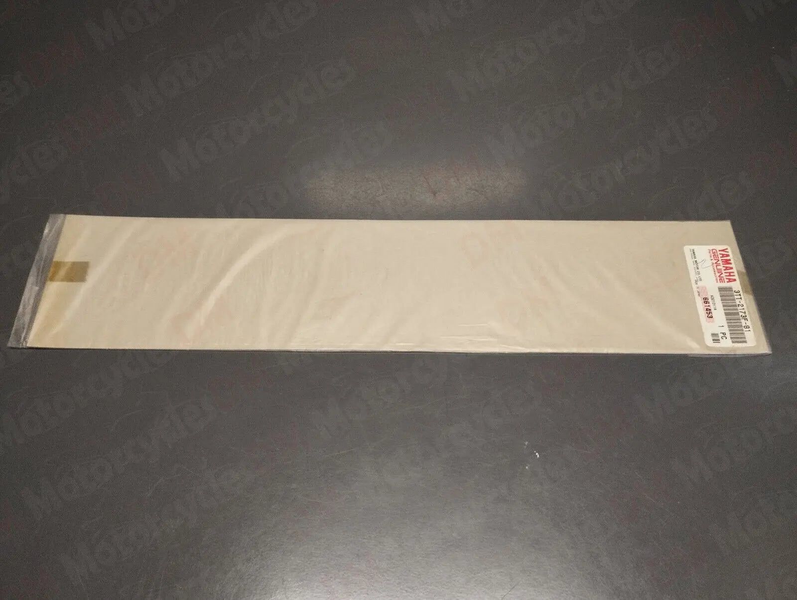 Yamaha genuine new dt 125 graphic 2 sticker decal pn 3tt-2173f-81