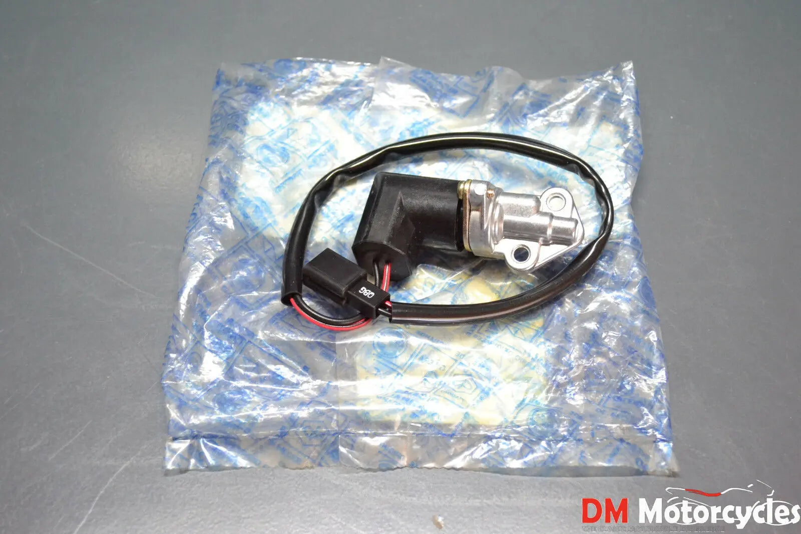 Piaggio genuine new vespa gt Beverly hexagon liberty x8 x9 chock pn cm129801