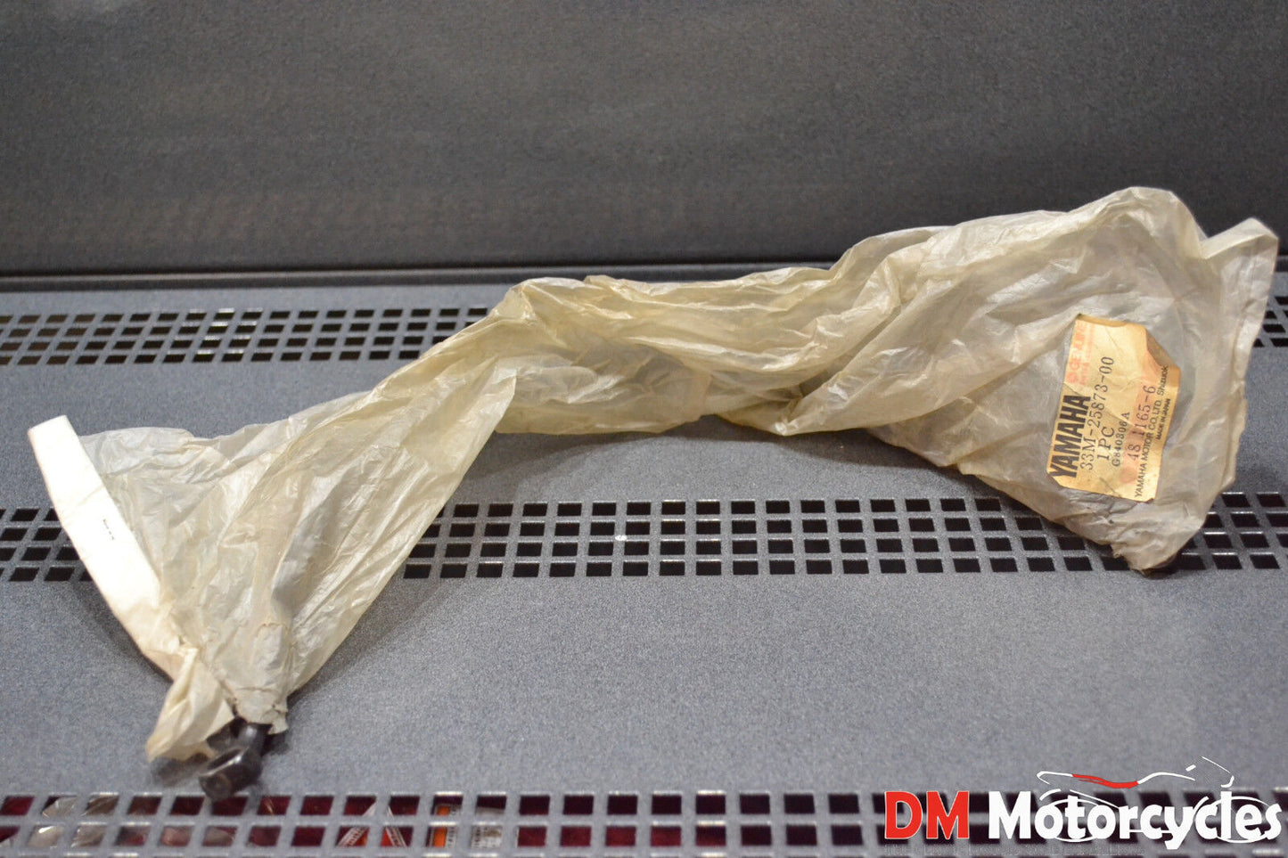 Yamaha genuine nos fj600 fj 600 1984 front brake hose 1 pn 33m-25873-00