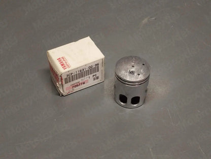 Yamaha genuine new  Jog SH50 CY50 Razz stantard piston pn 439-15416-02
