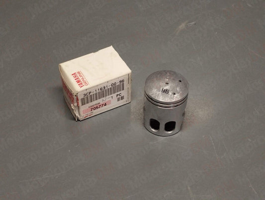 Yamaha genuine new  Jog SH50 CY50 Razz stantard piston pn 439-15416-02