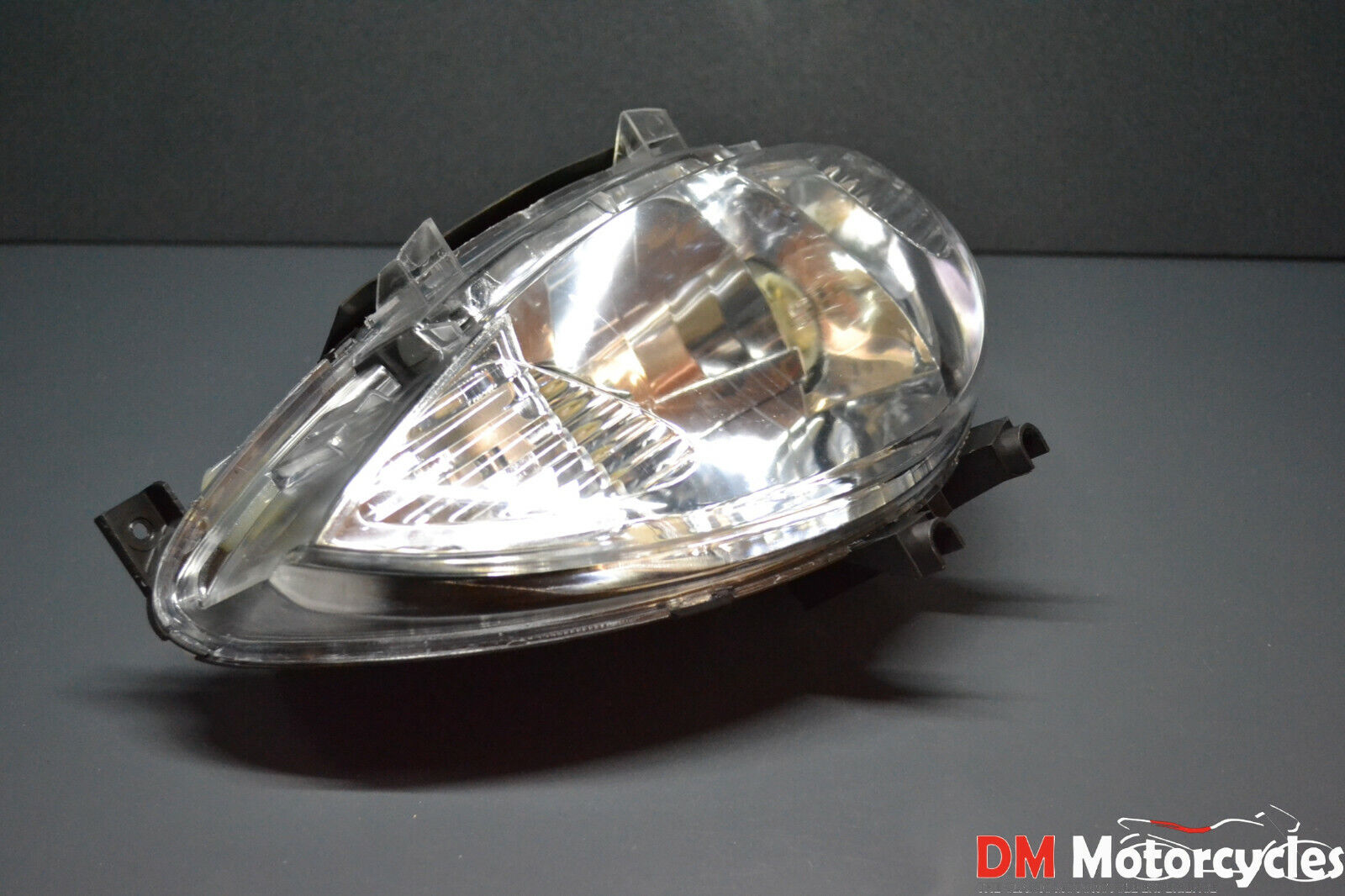 Peugeot genuine new vivacity 100 Head light pn 740438