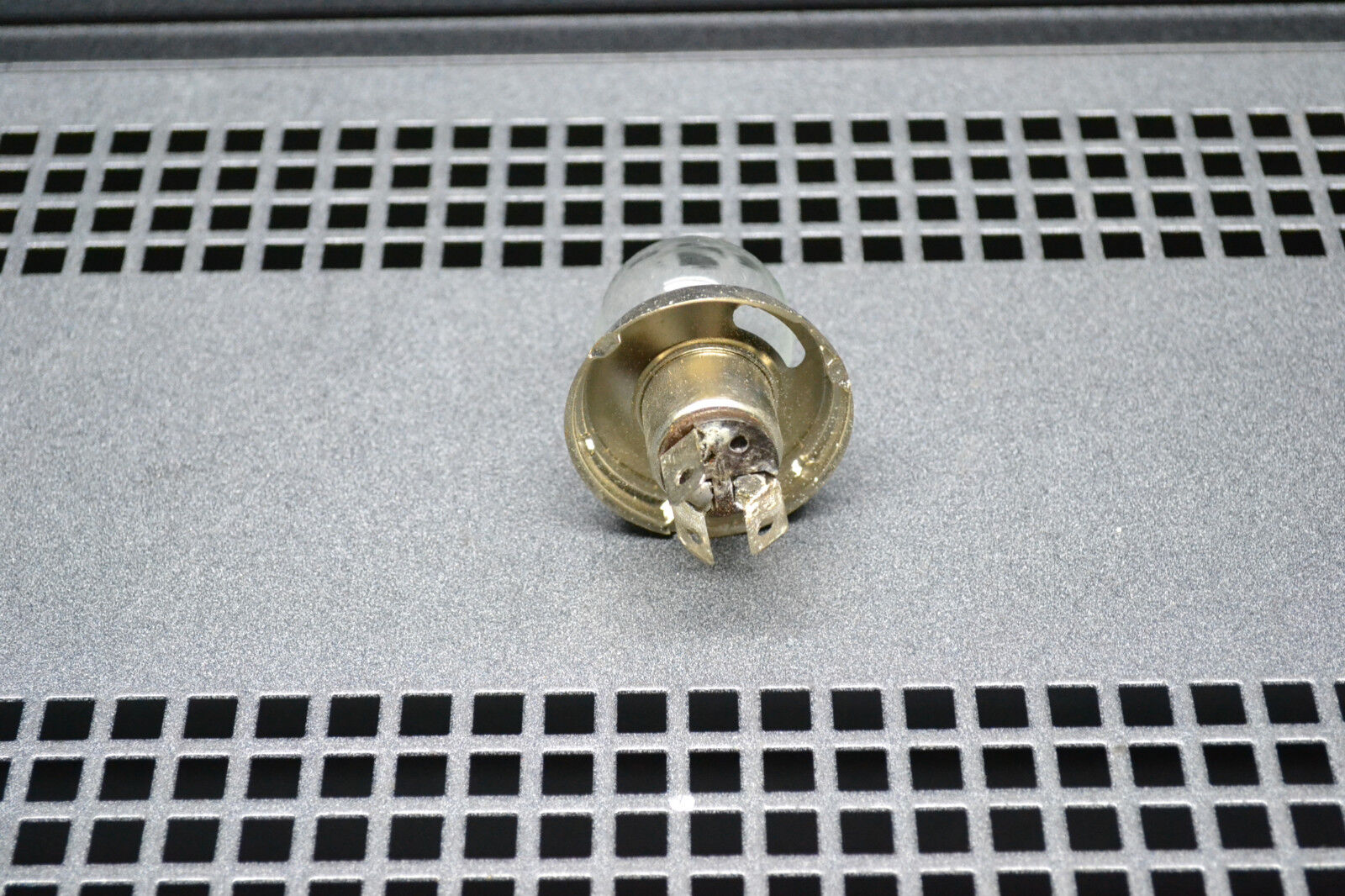 Yamaha genuine nos headlight bulb h4 p45t 6v 45/40w