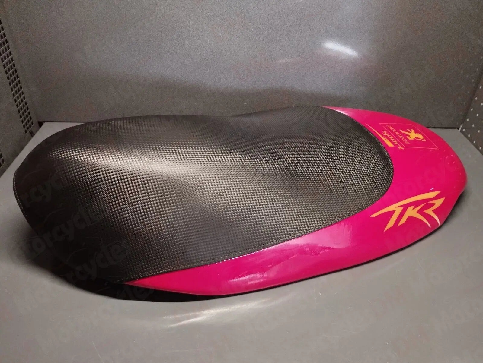 Peugeot genuine new TKR 50 WRC seat saddle pn 762192nr