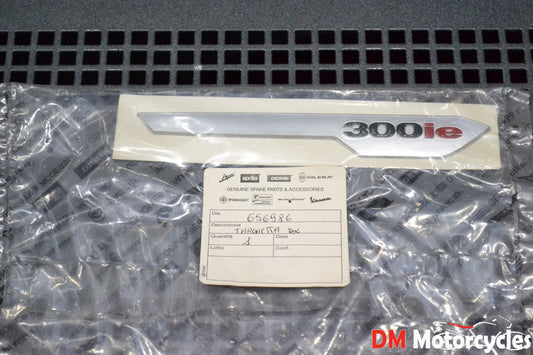 Piaggio genuine new x7 300 ie emblem pn 656986