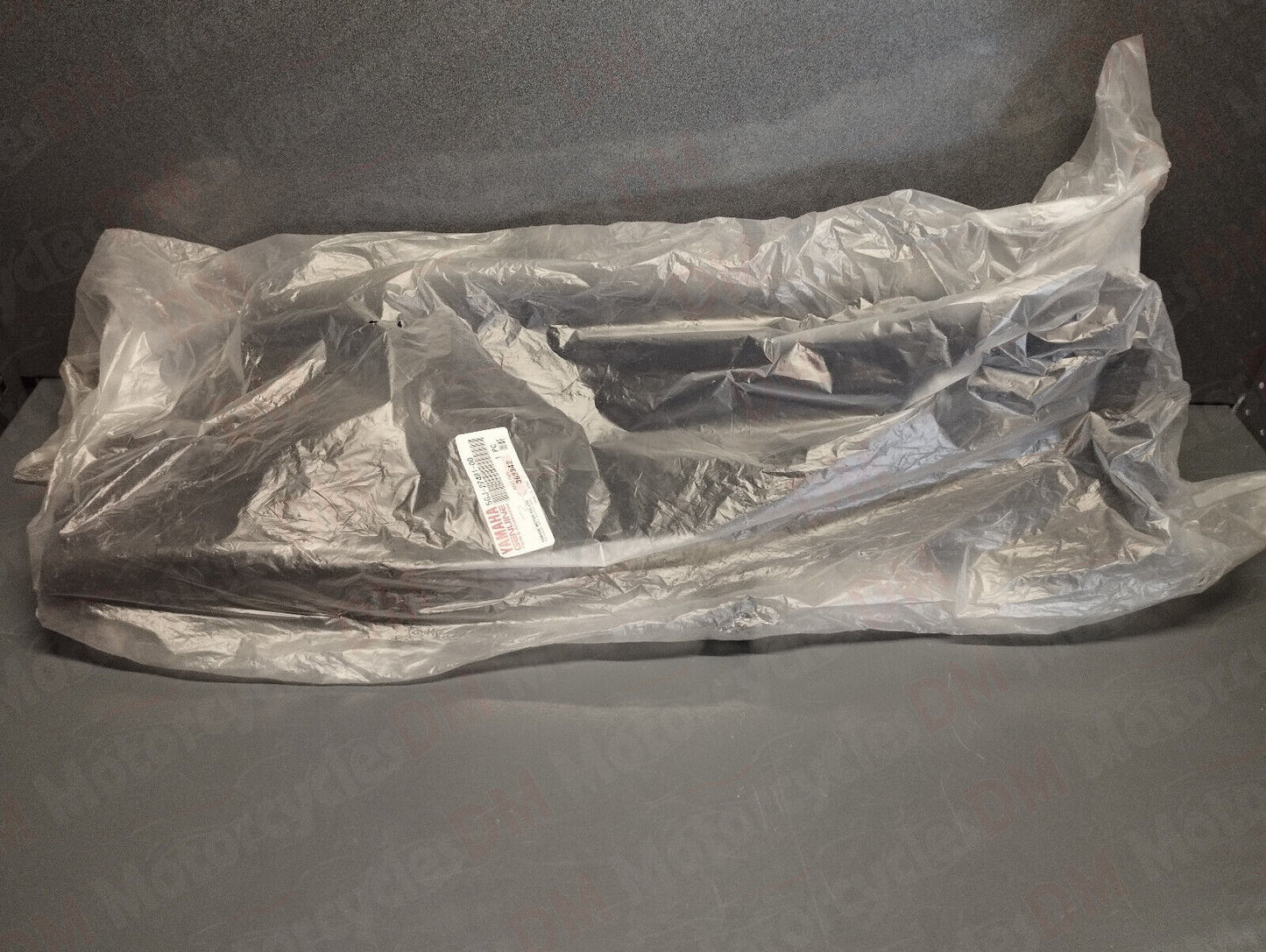 Yamaha genuine new xp 500 t max 2001-07 footrest board pn 5gj-27481-00
