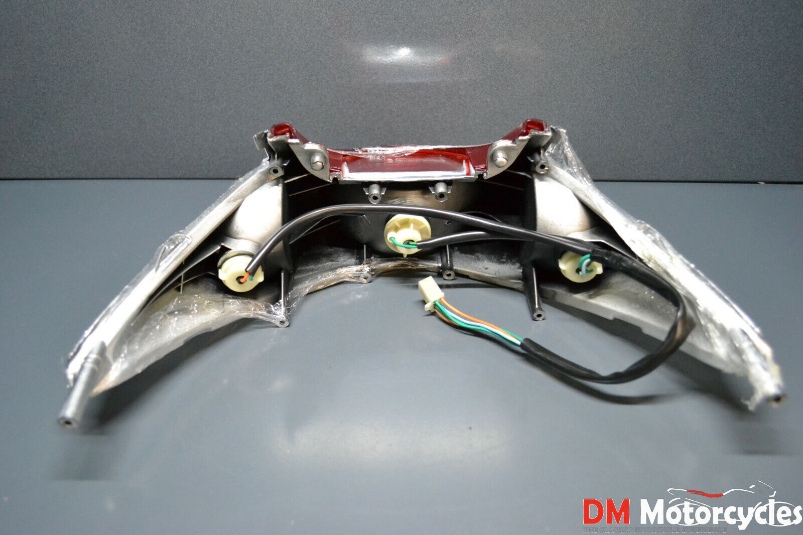 Peugeot genuine new Sum up 125 Tail light pn 800306