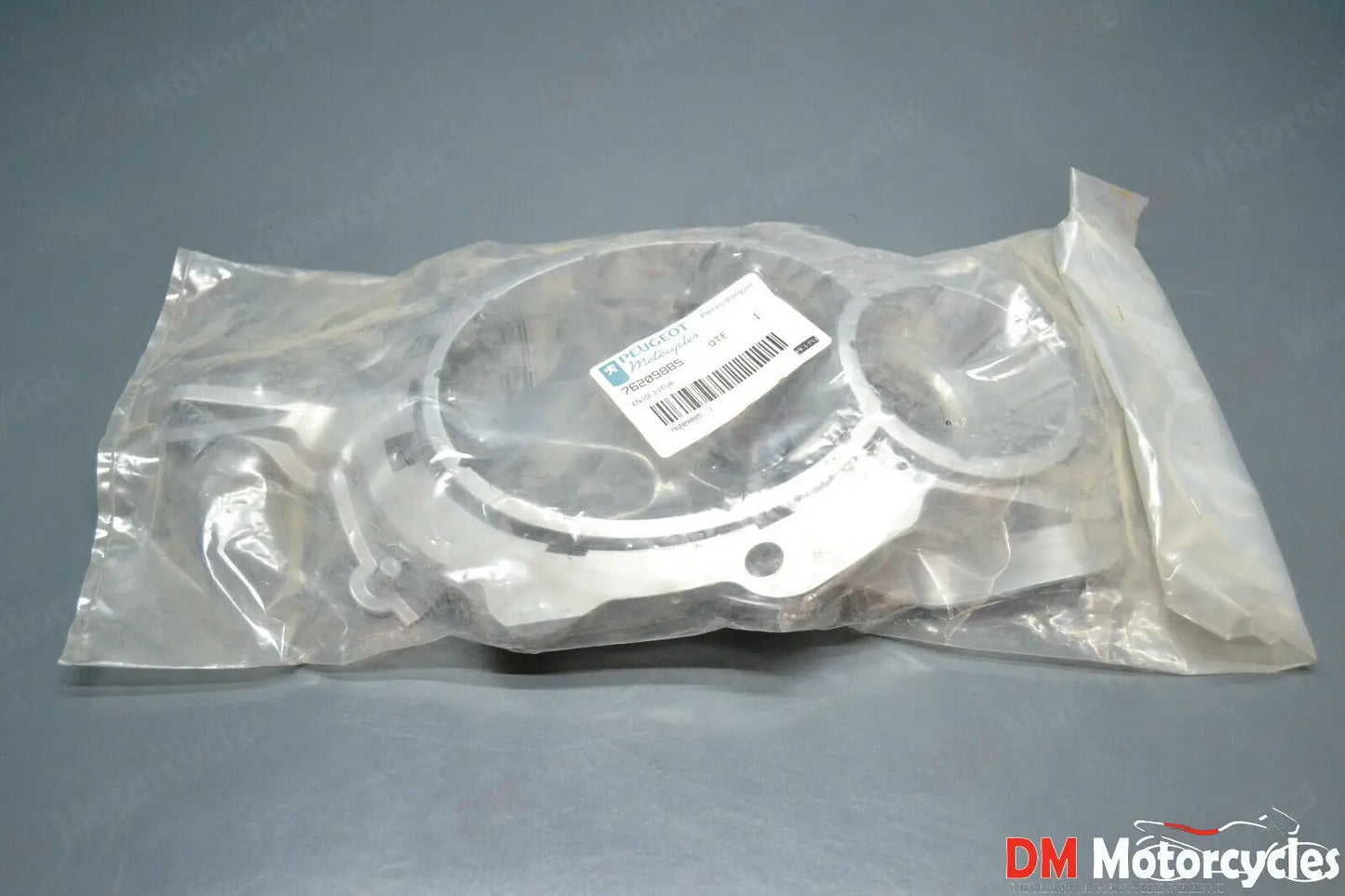 Peugeot genuine new lindux head light trim pn 76209885