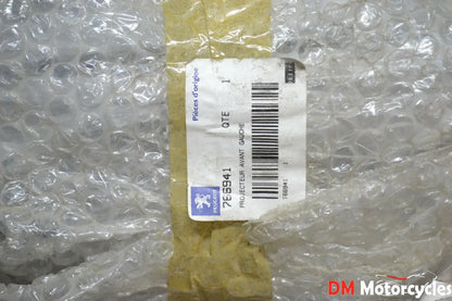 Peugeot genuine new Satelis 125 - 500 2007 - on left head light assy pn 766941