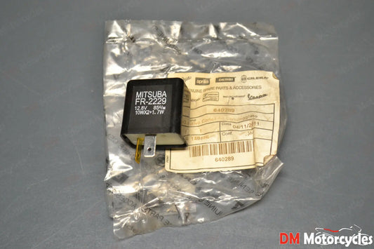 Piaggio genuine new liberty typhoon fly vespa lx nrg gts flasher relay pn 640289