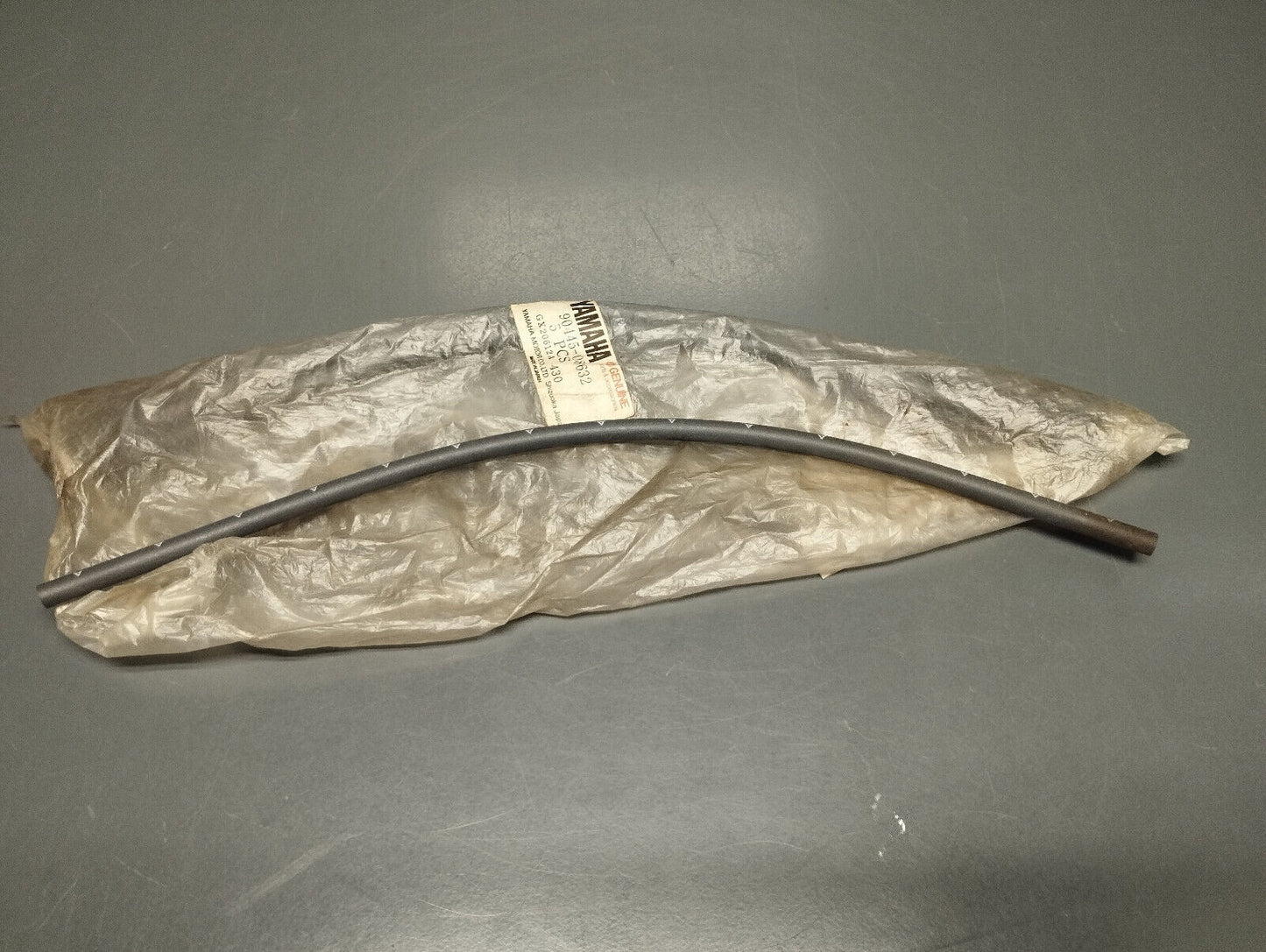 Yamaha oem vmax 1200 xvz 1300 fj 1100 fzr 1000 air filter hose pn 90445-08632