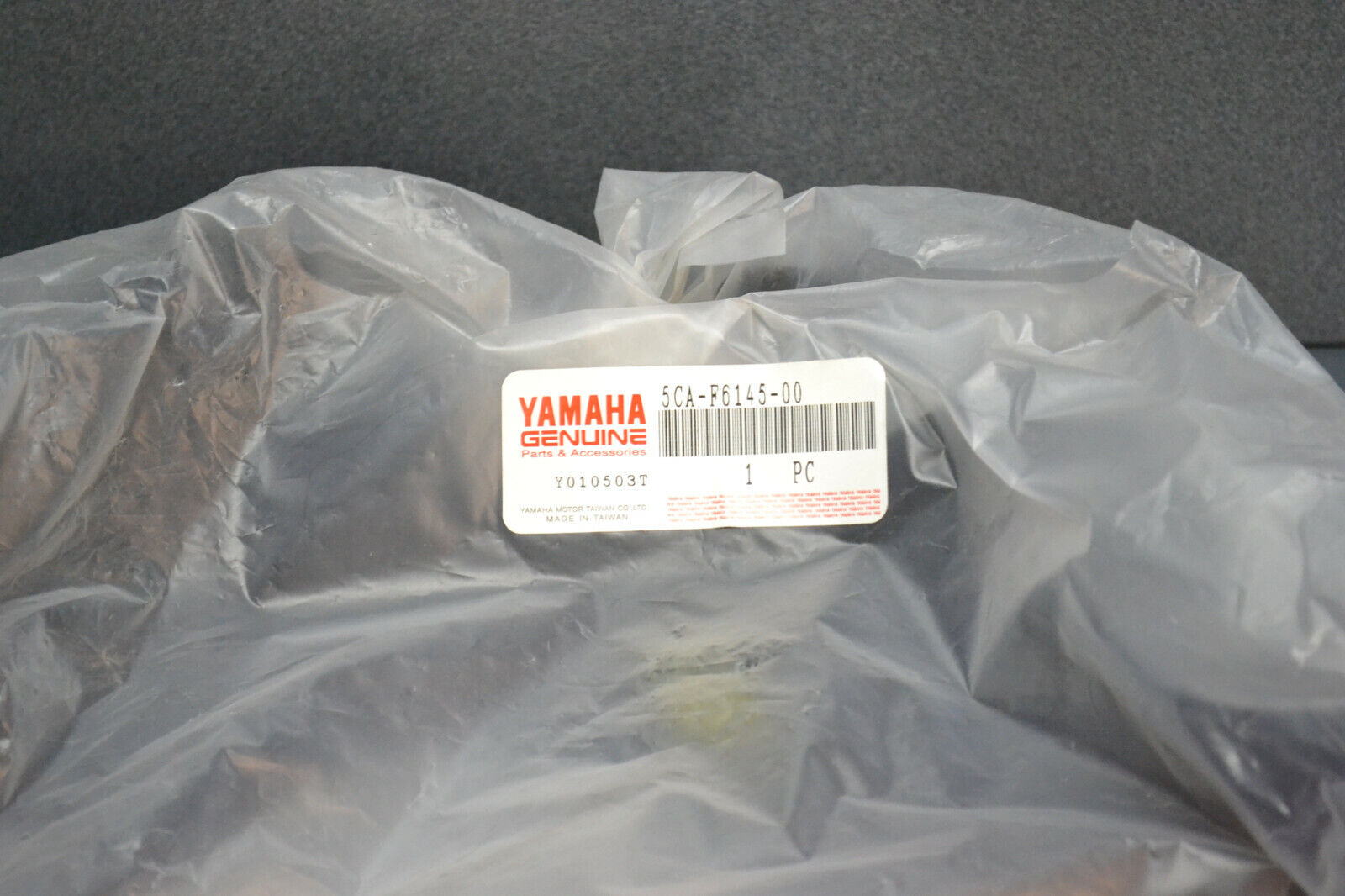 Yamaha genuine new yp125 majesty 125 1998 handlebar cover pn 5ca-f6145-00