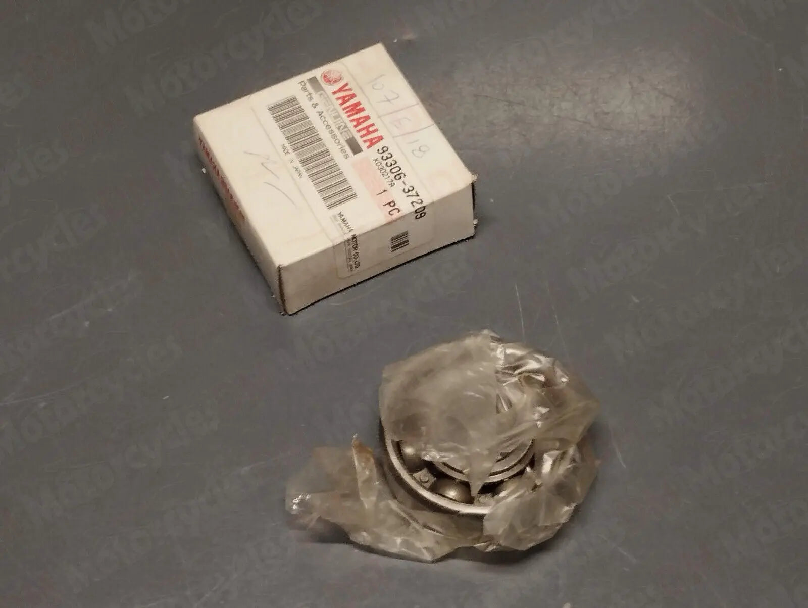 Yamaha genuine new fjr 1300 fzs 1000 yzf r1 bearing pn 93306-37209