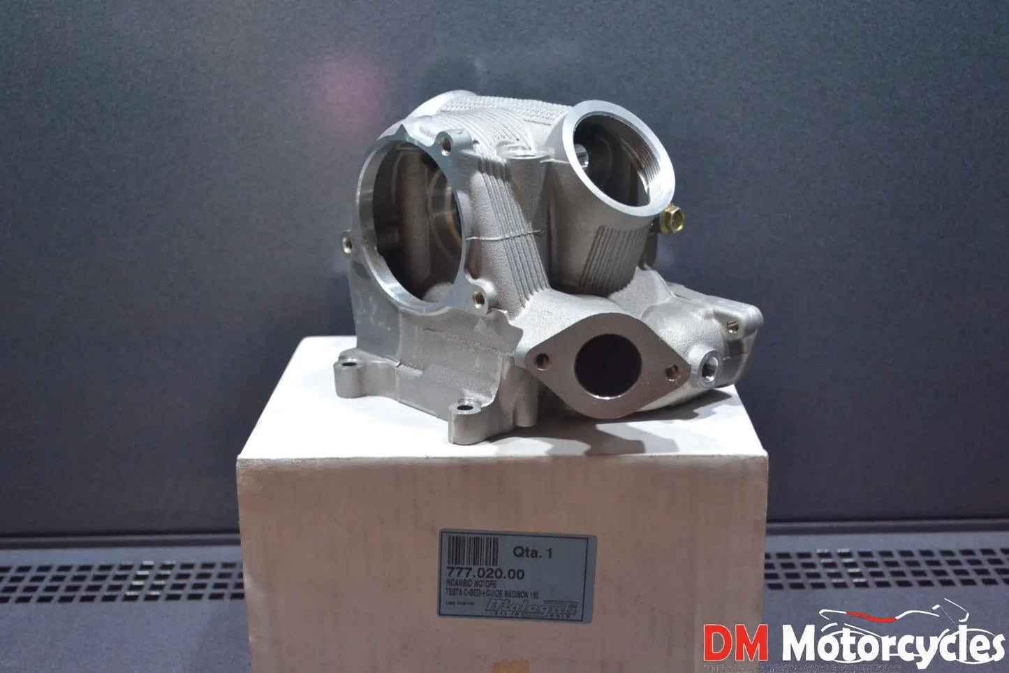 Malaguti genuine new madison 150 cylinder head assy pn 77702000