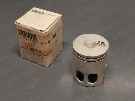 Yamaha genuine nos dt 50 1986 piston standard size pn 12y-11631-00-97