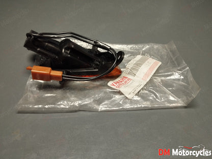 Yamaha genuine new cr50 t target 50 left front turn signal pn 3gf-h3310-00