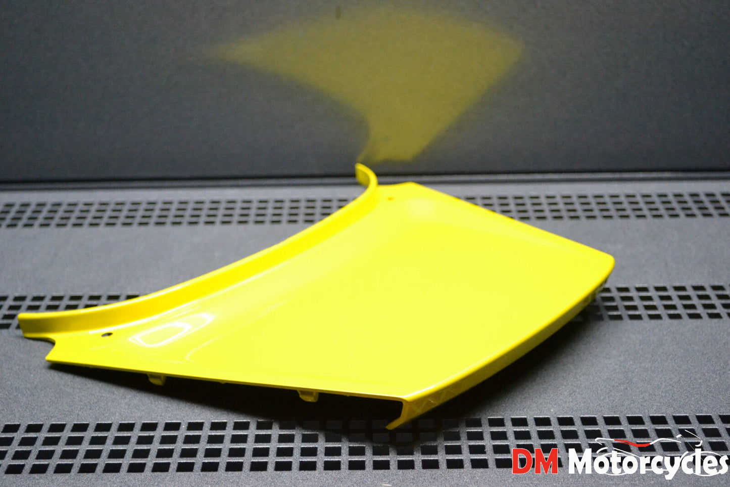 Yamaha genuine new tmax 500 xp 500 02 - 07 tail cover 4 pn 5gj-21741-00-al