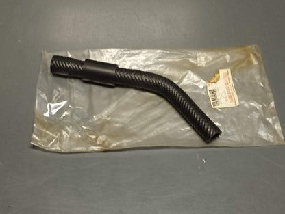 Yamaha genuine nos yz 250 84-85 radiator hose pipe 2 pn 39x-12482-00