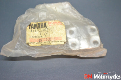 Yamaha genuine nos xt600z xt 600 1986 axle holder bracket pn 34l-23167-00