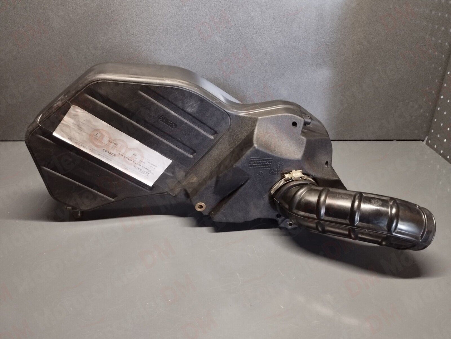 Piaggio genuine new X9 125 180 airbox filter housing pn 828643