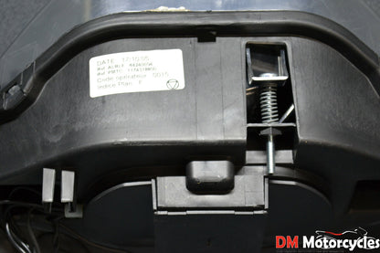 Peugeot genuine new looxor 50 125 150 UK headlight assy pn 743188